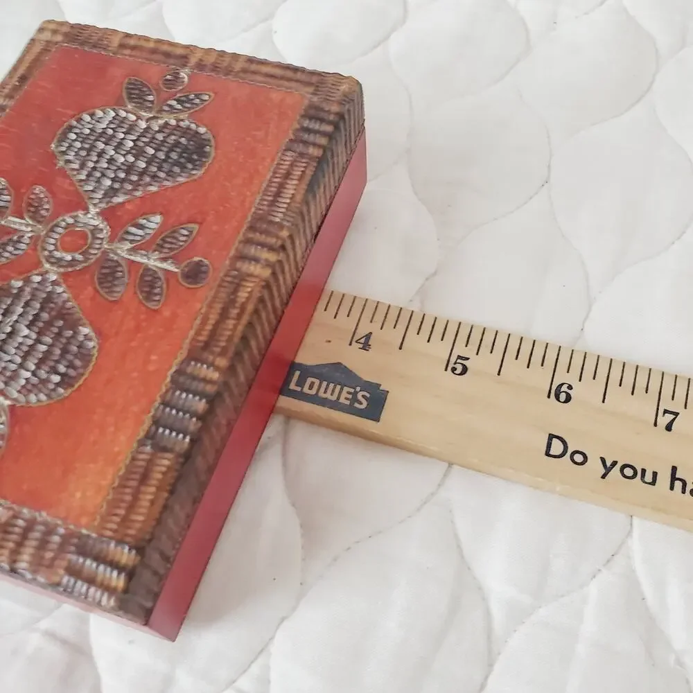 Vintage Wooden Jewelry Trinket Box Hand-Carved Hearts Folk Art Handmade Collect